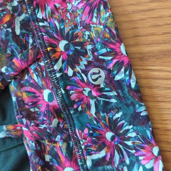 [Lululemon] Energy Longline Sports Bra - Picture 6 of 7